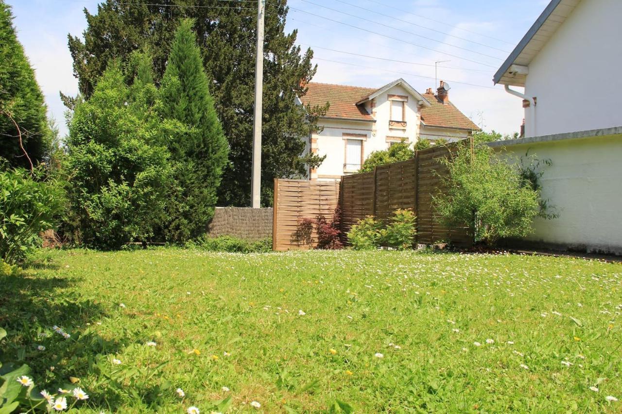 Charmante Maison Bourguignonne Avec Grand Jardin Et Parking Montbard Exterior foto